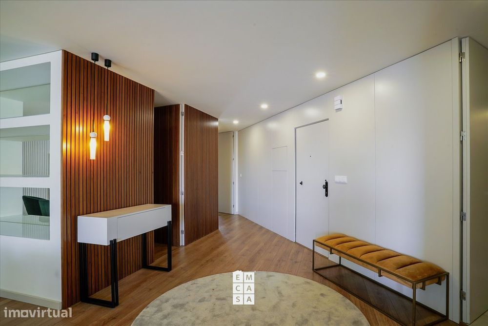 Apartamento T4 de Luxo para Arrendamento | Centro de Oliveira de Azemé