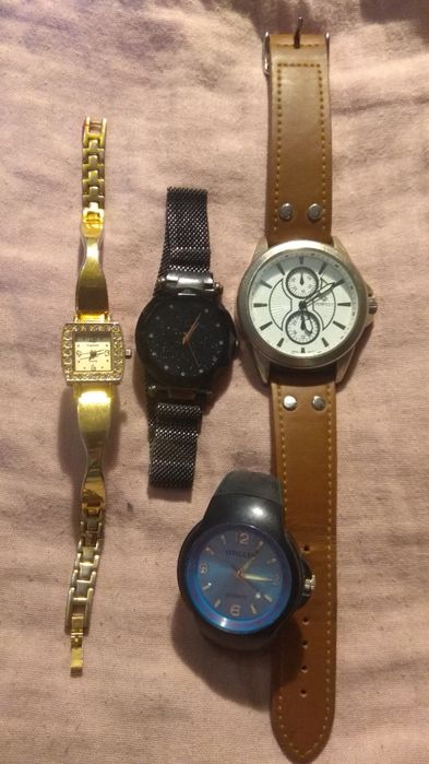 Часы Спутник Perfect под ремонт годинник наручний