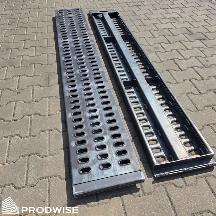 Najazdy / podjazdy / trapy wjazdowe aluminiowe Lohr 2,5 m (315mm x 2500mm) PRODUCENT (2m / 2,5m / 3m) (do przyczep, autolawet, lawet, pomoc drogowa)