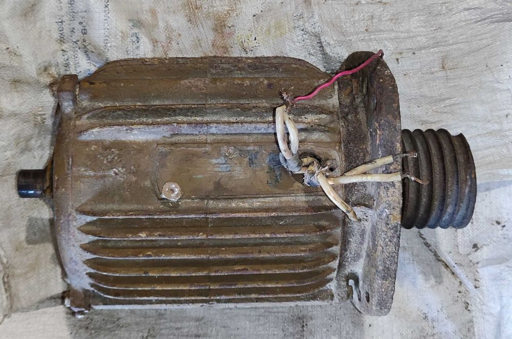 Електродвигун 5,5 - 7,5 кВт, 380 В., робочий