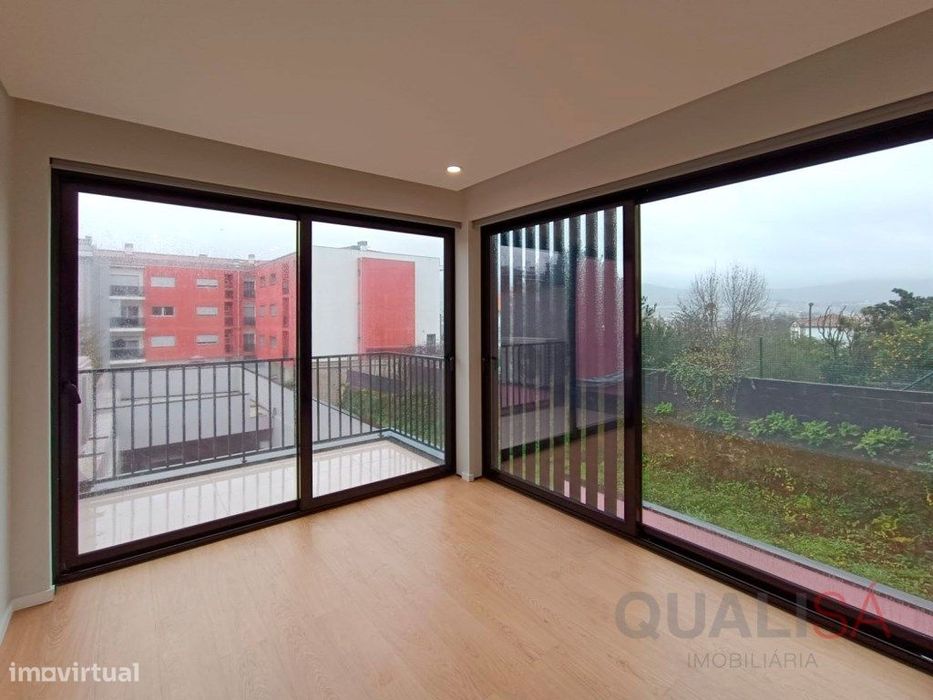 Apartamento T3 novo com lugar de garagem no centro de Braga, na Rua...