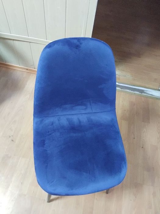 Подам нові стільці