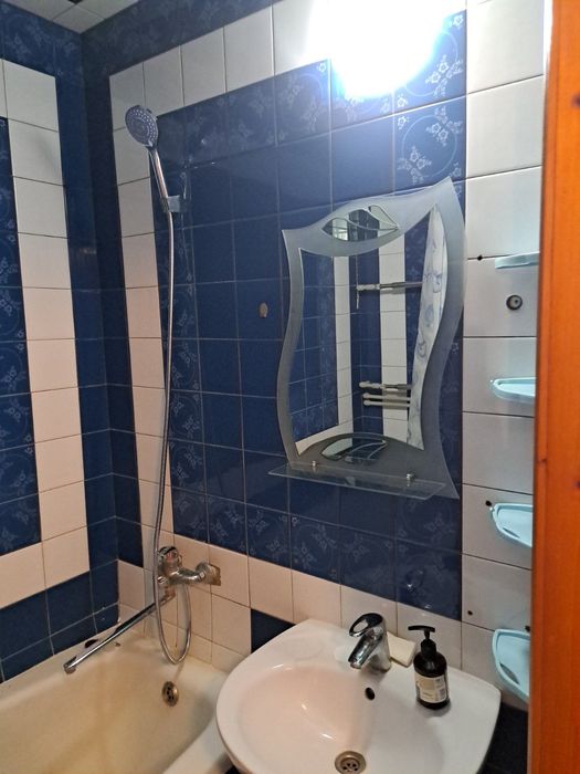 Сдам 1к улучшенку 40 кВ, м. Победа 5мин. Арендаторов с детьми берем.