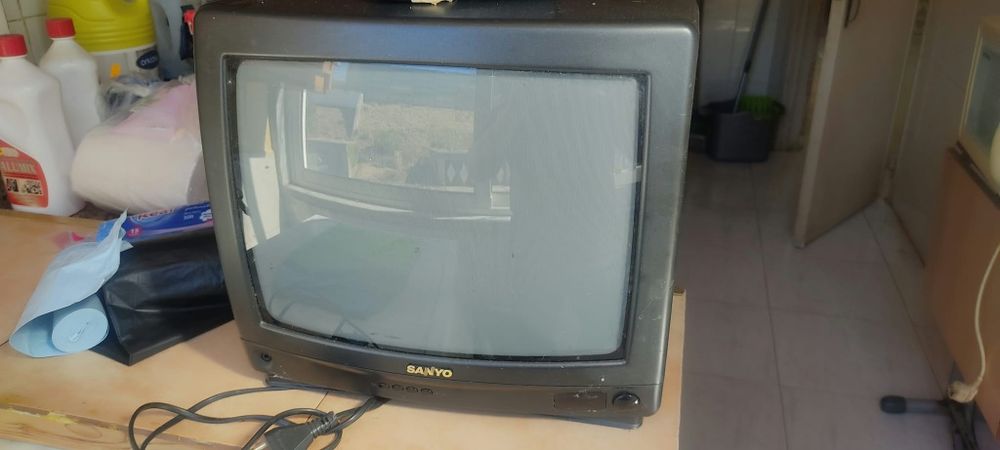 Televisão com comando
