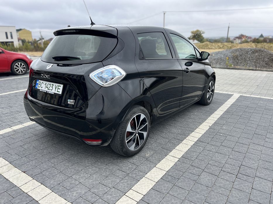 Renault zoe 41 квт 2017 Intense