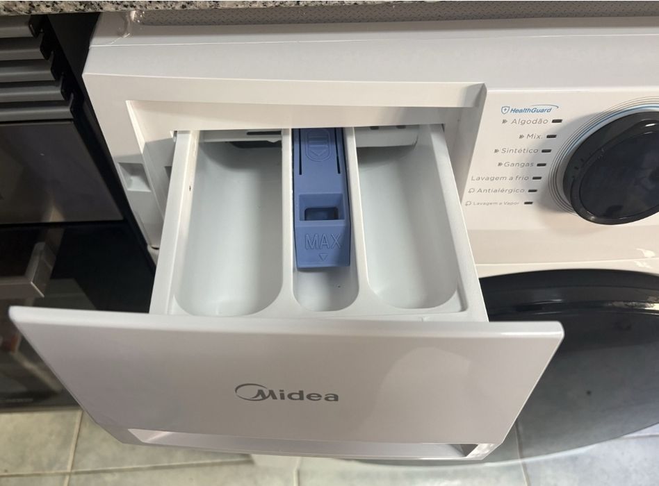 Maquina de Lavar a Roupa Midea 8k