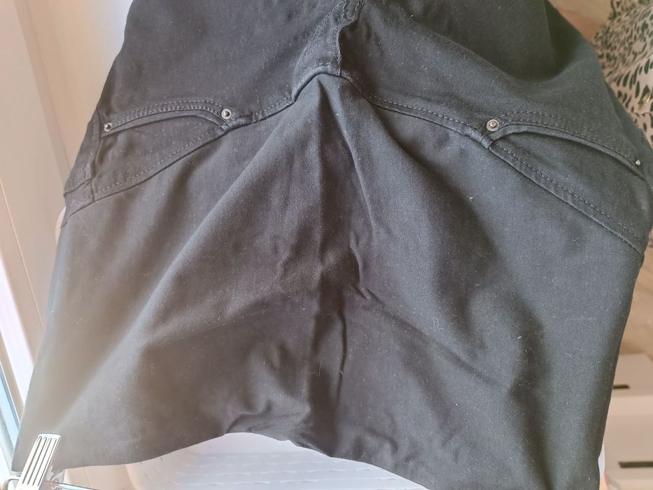 Продам джинсовые брюки H&M для беременных