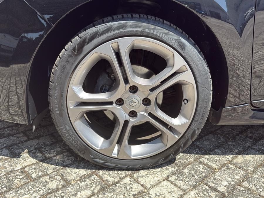 Renault Clio Sport Tourer 1.2 TCE GT EDC