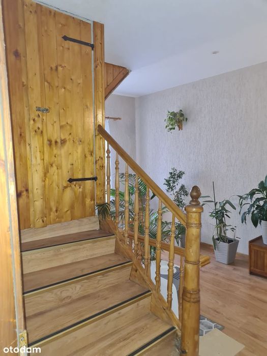 Sprzedam połowę domu Sokola 232m²