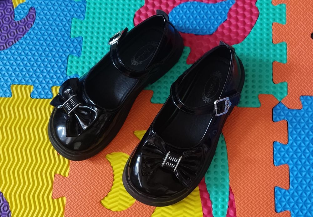 Туфлі лакіровані