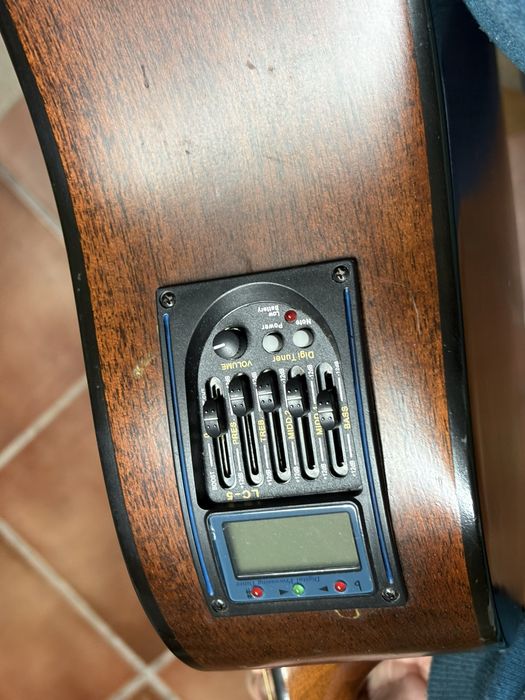 Guitarra electroacustica ibanez