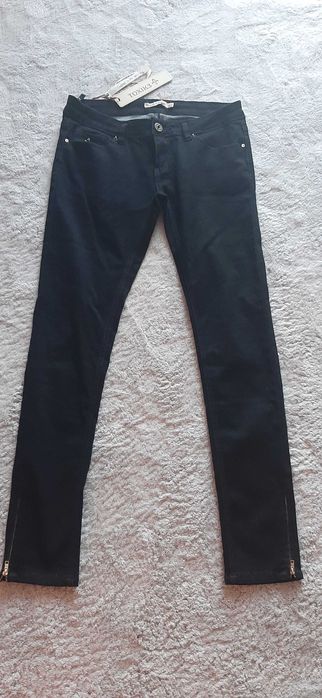 Sprzedam.spodnie nowe z metką XL/42