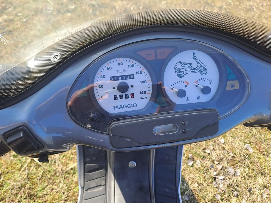 Skuter Piaggio Hexagon LX 125