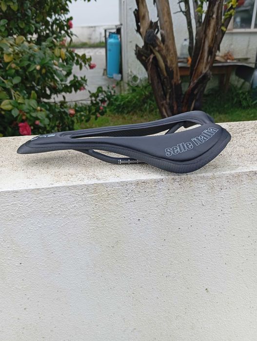 Selim de estrada e btt