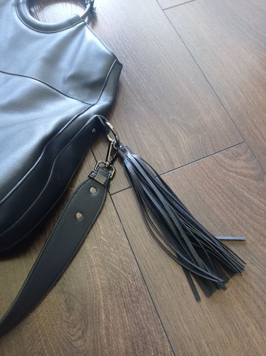 Torba medicine czerń do ręki na ramię