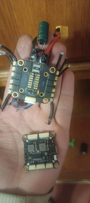 Регулятор ESC і контроллер