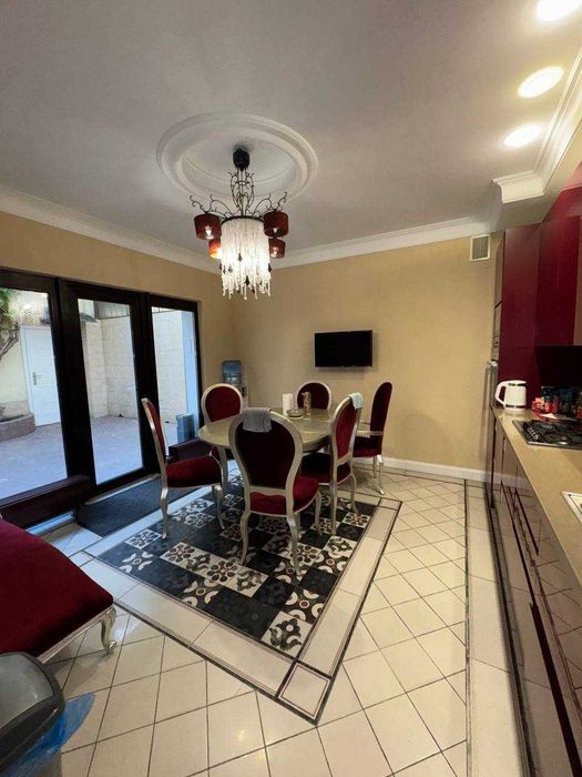 Продам квартиру в квартале от Соборной площади