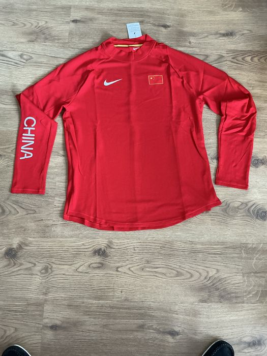 Bluza Nike nowa z dlugim rekawkiem