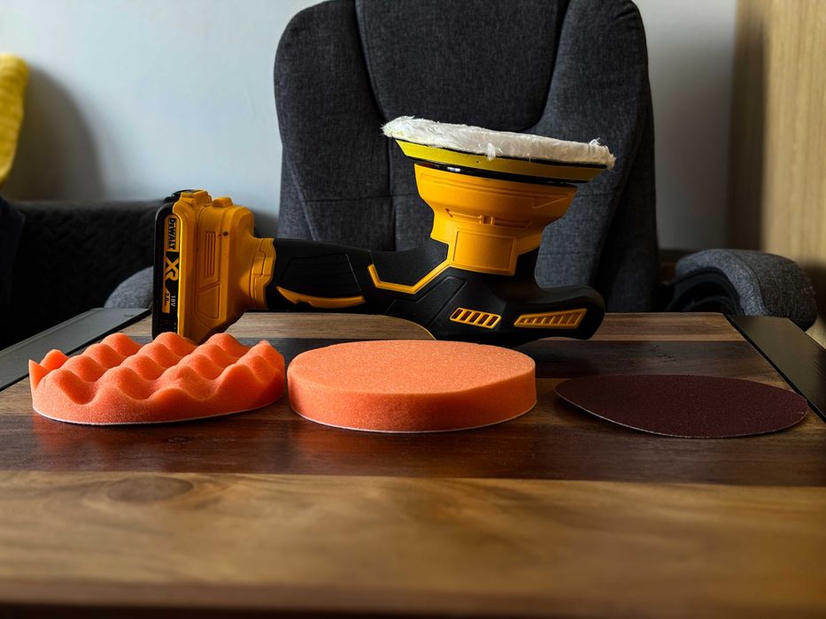Poręczna SOLIDNA Polerka Samochodowa Na Aku Dewalt 18V