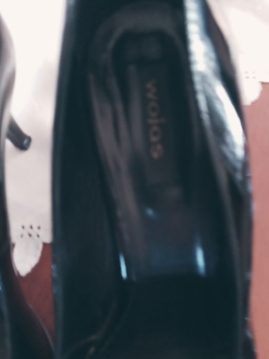 Czulenka czarne Wojas 38 lakier cale