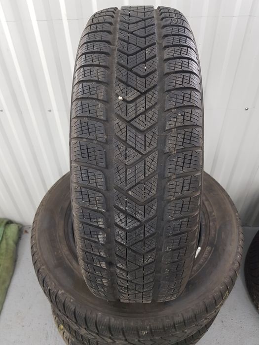 OPONY zimowe Pirelli 4sztuki 215/65/17