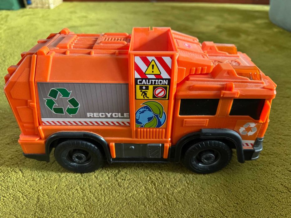 sprzedam samochód śmieciarkę playmobil