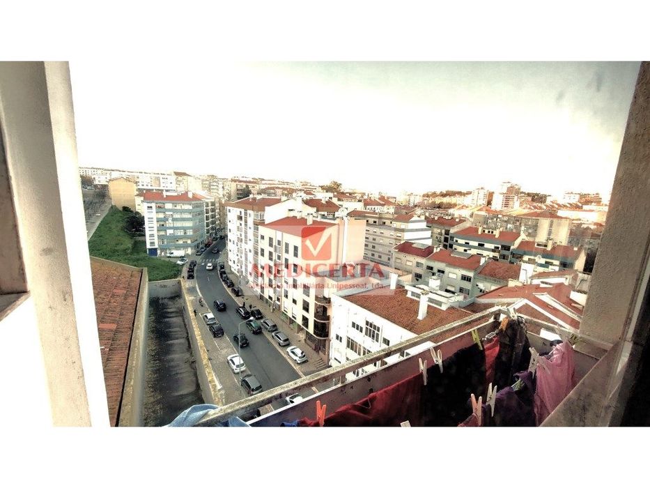 T2 Centro do Cacém - Jardim - Estação