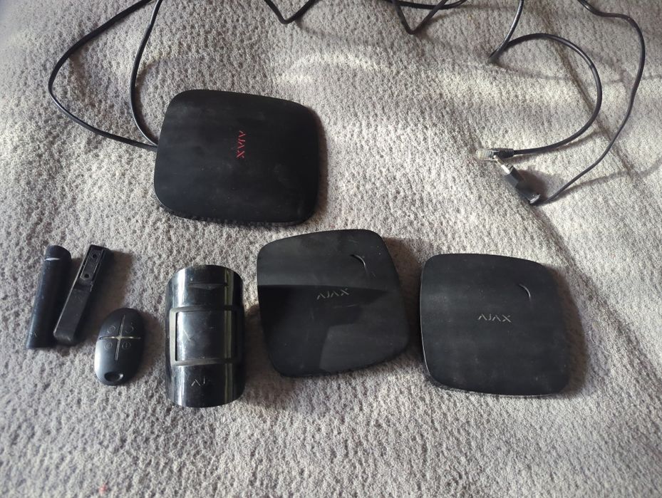 Ajax, датчик відкриття, руху, диму