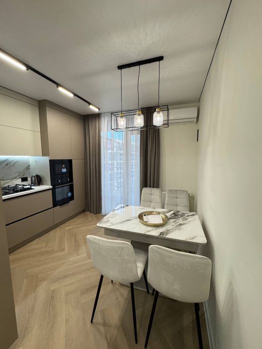 Перша здача 2 кімнатної квартири у ЖК бізнес-класу в центрі із газом