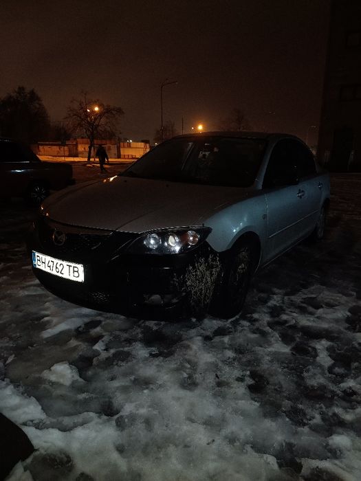 Мазда 3 2004 г  продаж