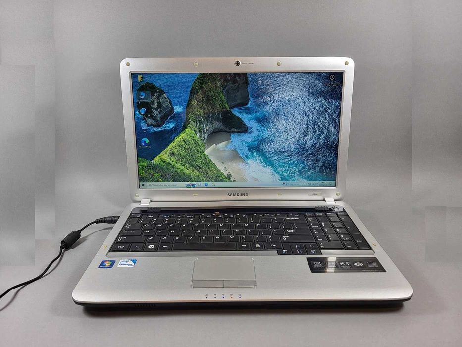 Laptop Samsung R530