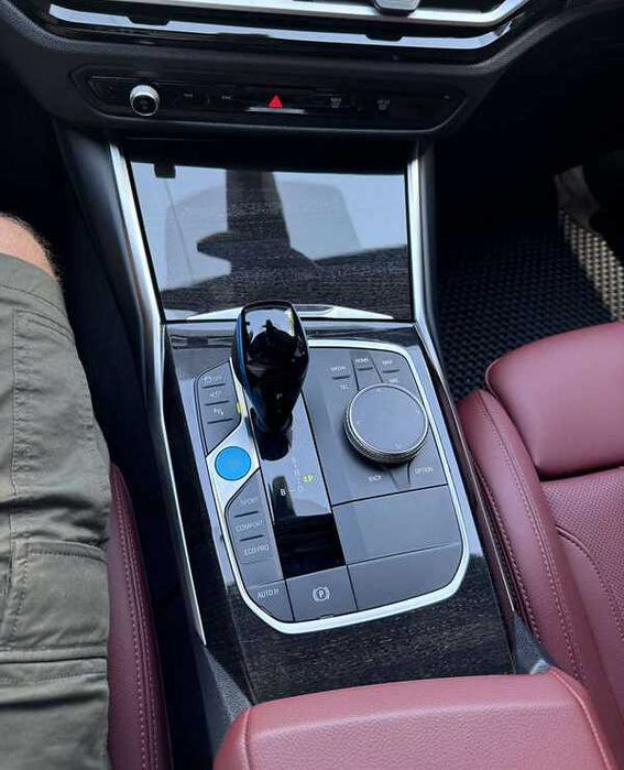 BMW i4 2022 83.9 kWh