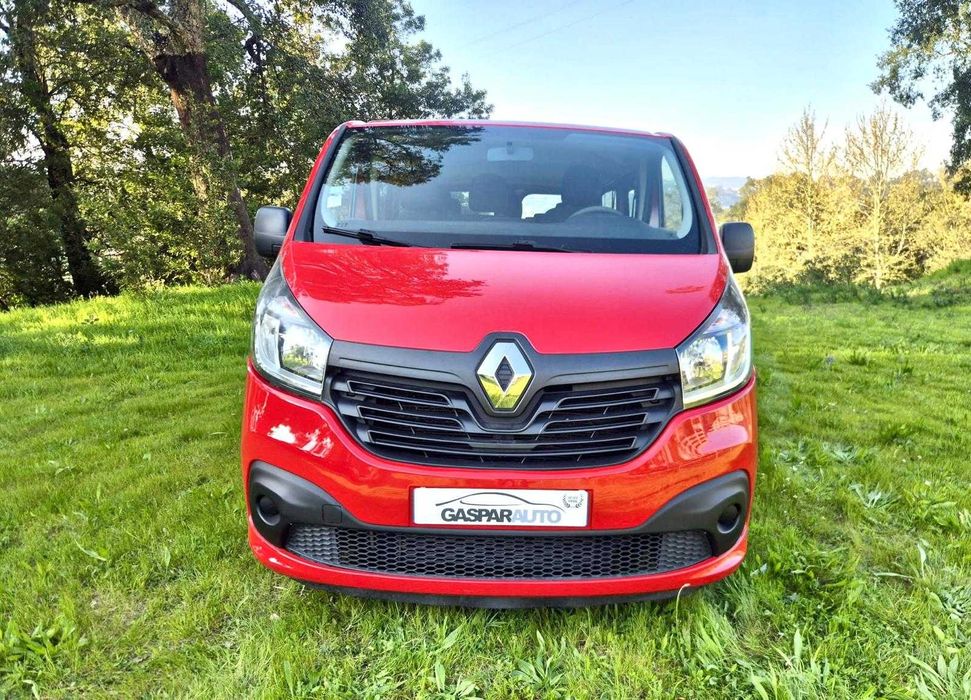 Renault Trafic 1.6 dci L2 (longa) 9 LUGARES