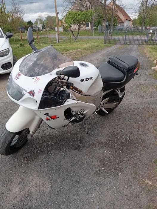 Suzuki GSX-R 600 SRAD