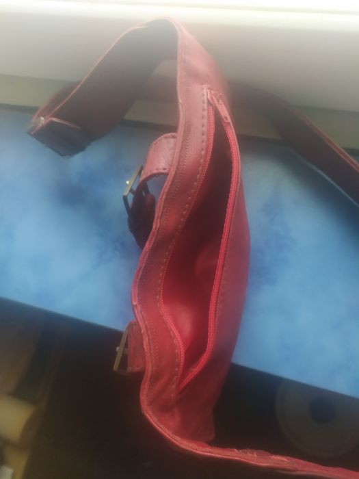 Сумочка жіноча,Шкіра . Через плече