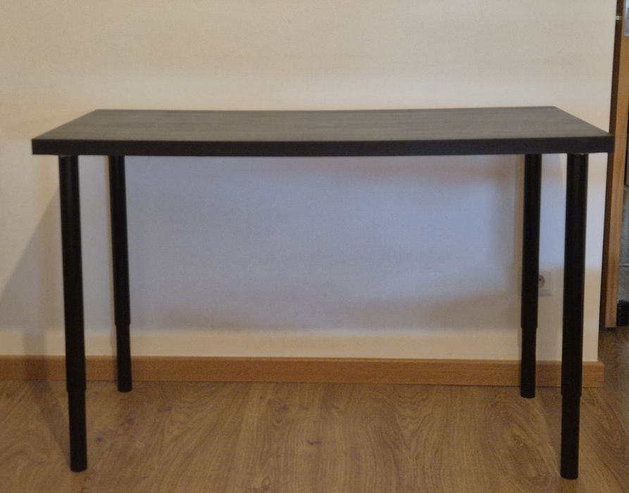Secretária 120x60 cm e altura ajustável ( min 60 cm, max  90 cm)