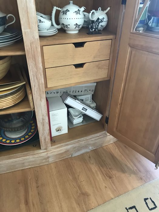 Vitrine decape rosa velho