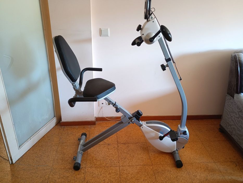 Bicicleta estática nova , ver descrição