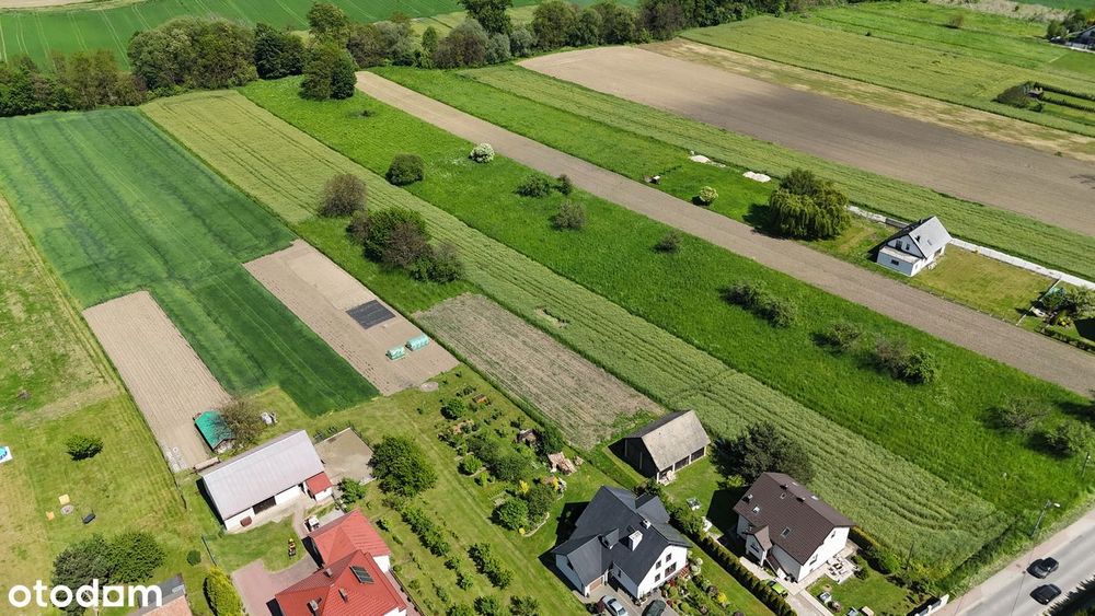 Działka położona jest w cichej, zielonej części Kobylan - Widok 2