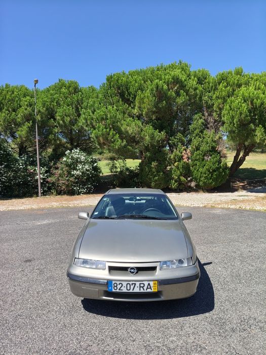 Opel Calibra — fotografia 6