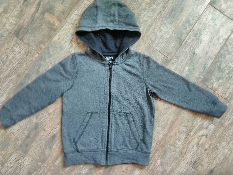 Спортивная кофта 5-6 лет