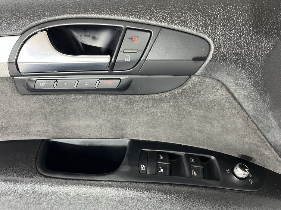 Карта двері обшивка дверей передня водітельска Audi Q7 Рестайлинг