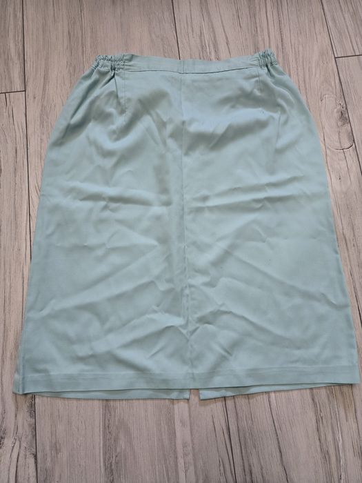 Spódniczka medyczna 38