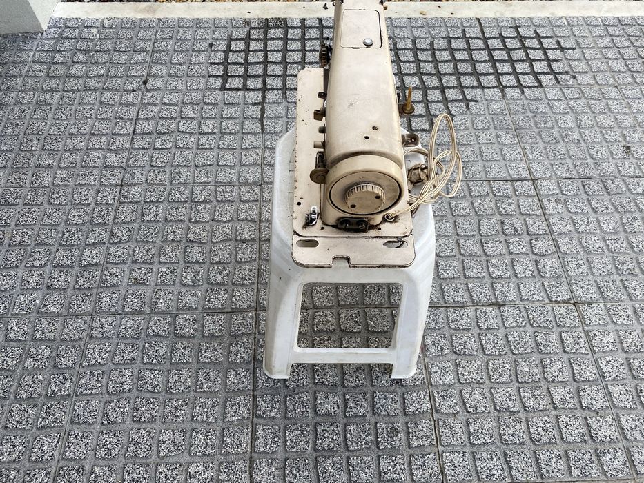 Maquina de costura