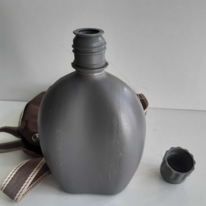 Retro Antigo Cantil Plástico 750ml c/ Bolsa Bombazina Cintura ou Tiracolo