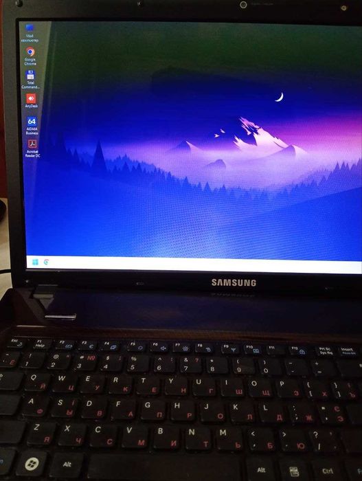 Ноутбук Samsung R780 17.3" / Core i3 / 4GB / HDD 320GB