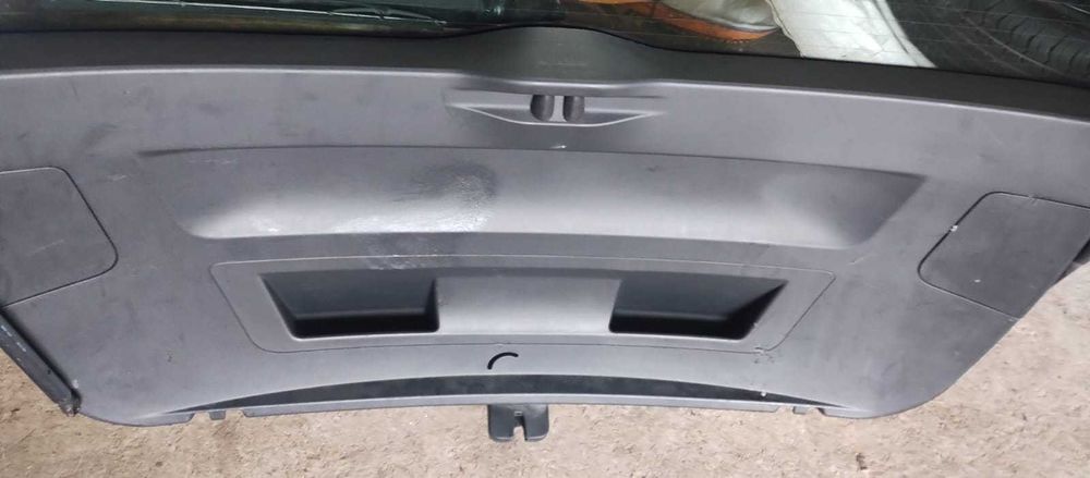 Tylna Klapa bagażnika Seat Ibiza 6J Kombi Kod Lakieru: LB9A