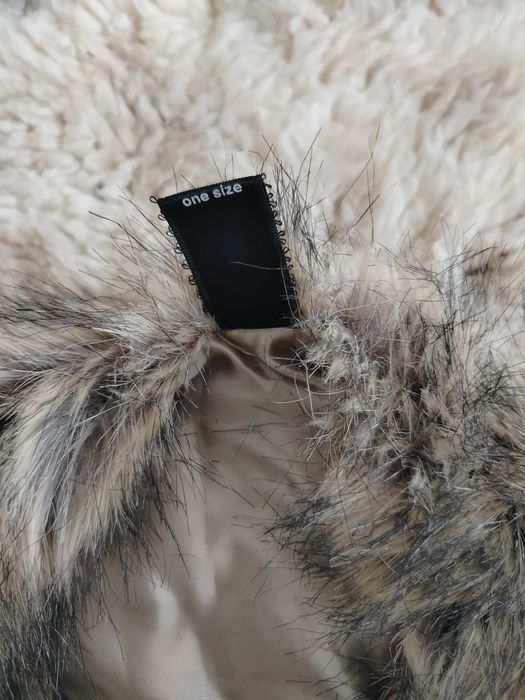 Piękny kołnierz damski elegancki zapinany naturalne futro  luxury