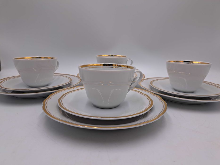 Filiżanka spodek talerz patera piętrowa Triptis Niemcy biała złocenia