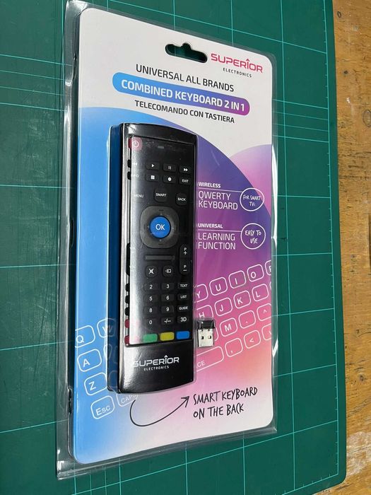 Comando Universal com teclado.